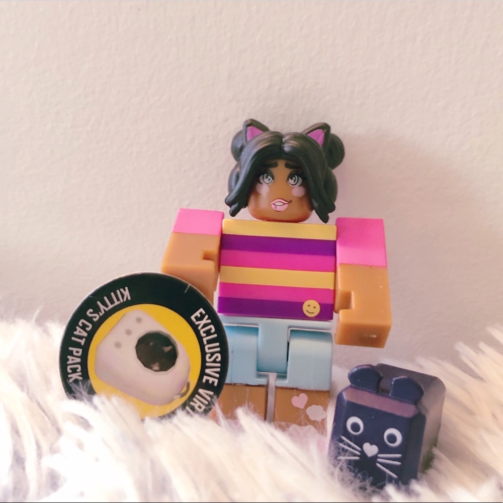 Apple Picking Simulator: Kitty the Pet Seller Roblox Toy with Kitty’s Cat Pack